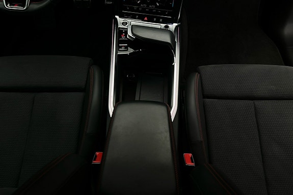 Audi Q8 e-tron 9 of 28