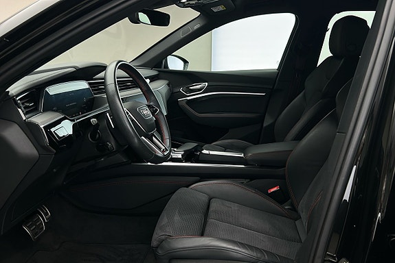 Audi Q8 e-tron 10 of 28