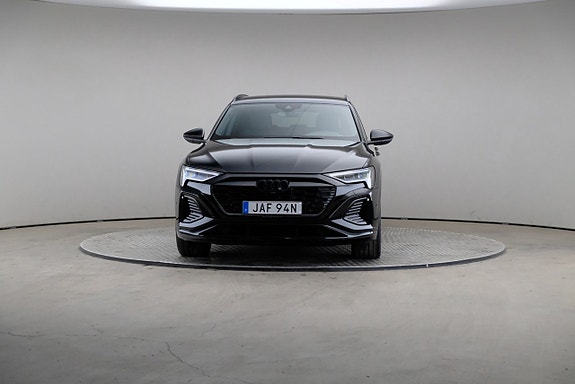 Audi Q8 e-tron 3 of 28