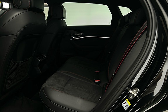Audi Q8 e-tron 13 of 28