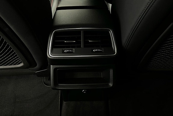 Audi Q8 e-tron 22 of 28