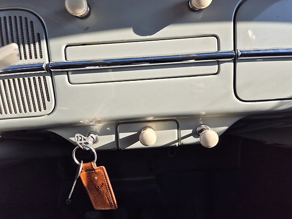 Volkswagen 1200 21 of 23