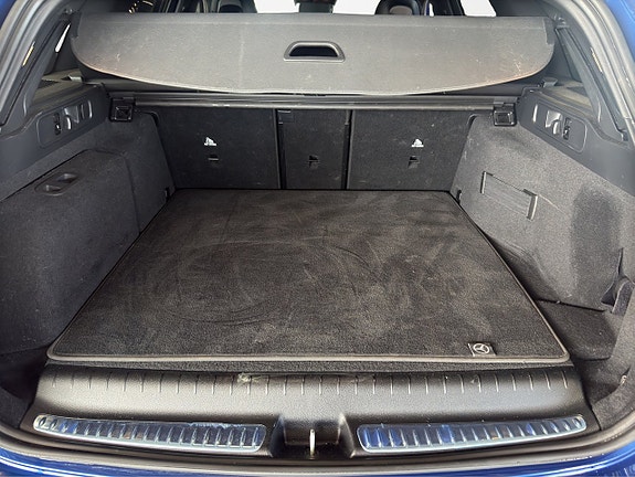 Mercedes-Benz C300 e 15 of 17