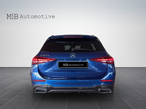 Mercedes-Benz C300 e 8 of 17