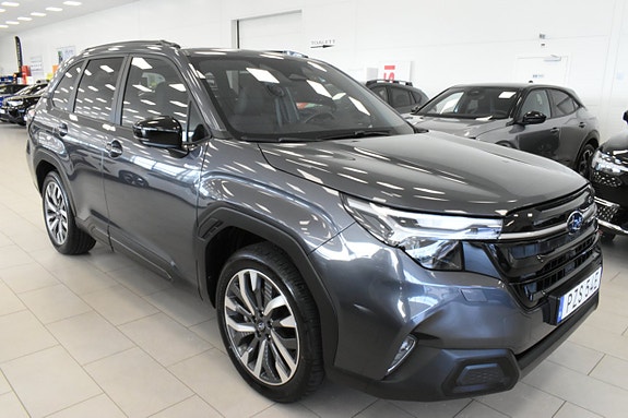 Subaru Forester 3 of 27