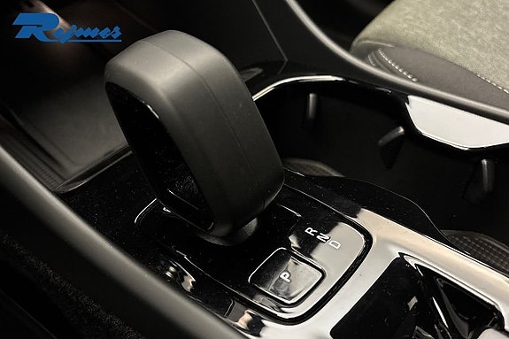Volvo XC40 14 of 21