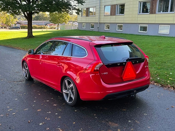 Volvo V60 6 of 8