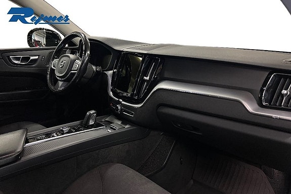 Volvo XC60 5 of 15