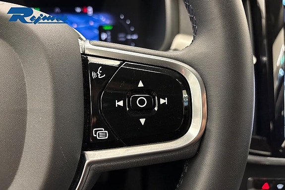 Volvo V90 16 of 22