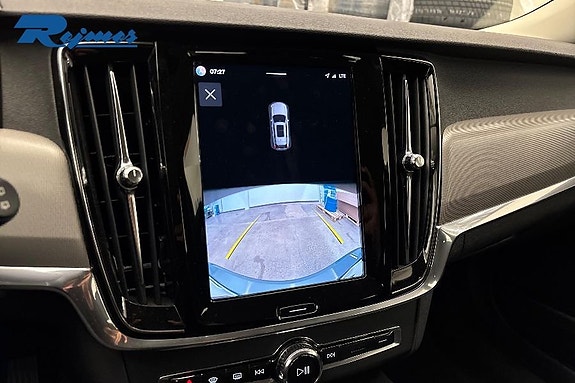 Volvo V90 14 of 22