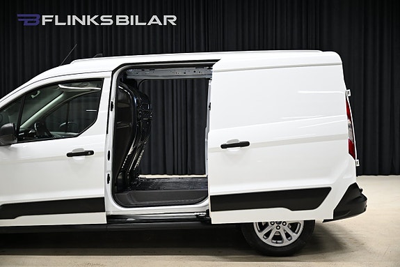 Ford Transit Connect 7 of 29
