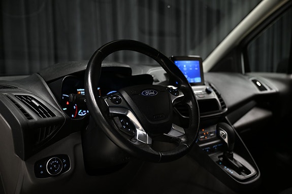 Ford Transit Connect 15 of 29
