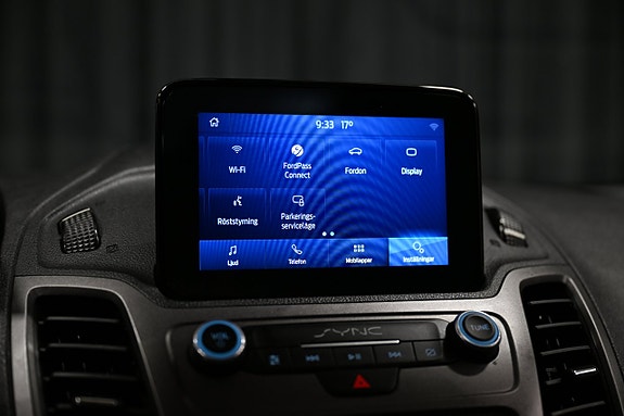Ford Transit Connect 20 of 29