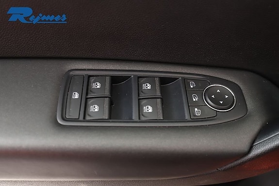 Renault Captur 7 of 24