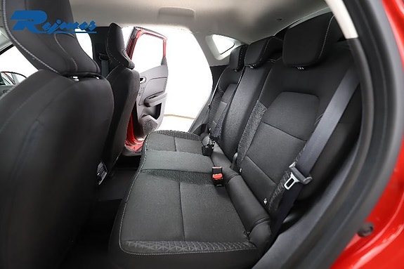 Renault Captur 9 of 24