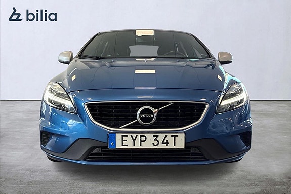 Volvo V40 6 of 22