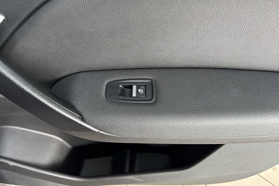 Renault Captur 17 of 24