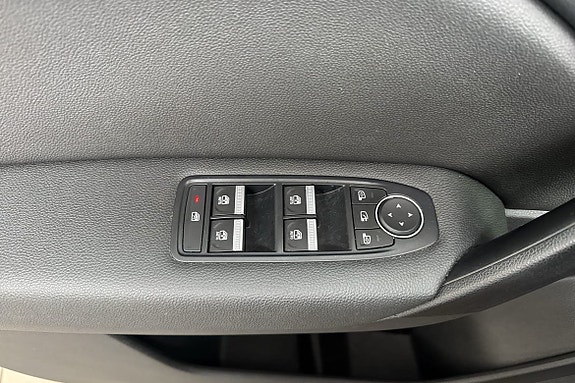 Renault Captur 15 of 24