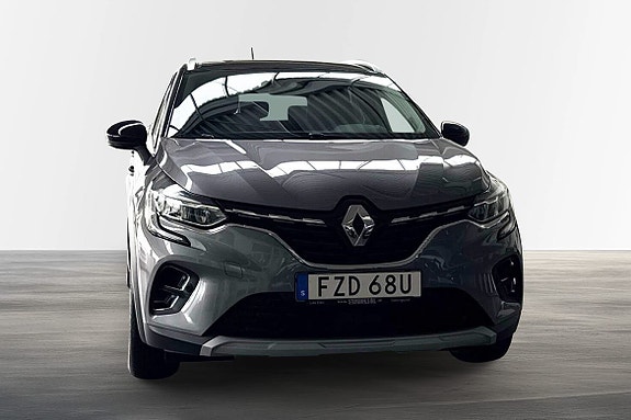 Renault Captur 2 of 24
