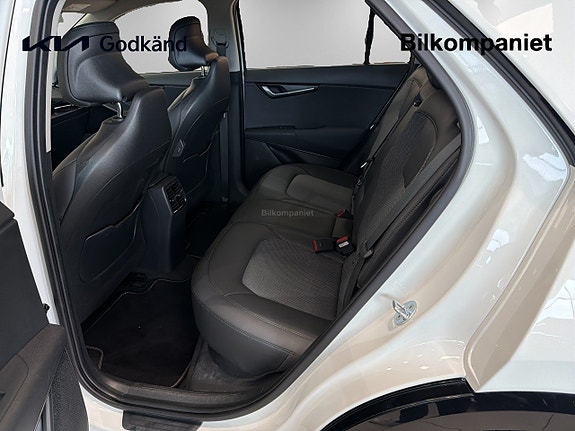 Kia Niro 9 of 17
