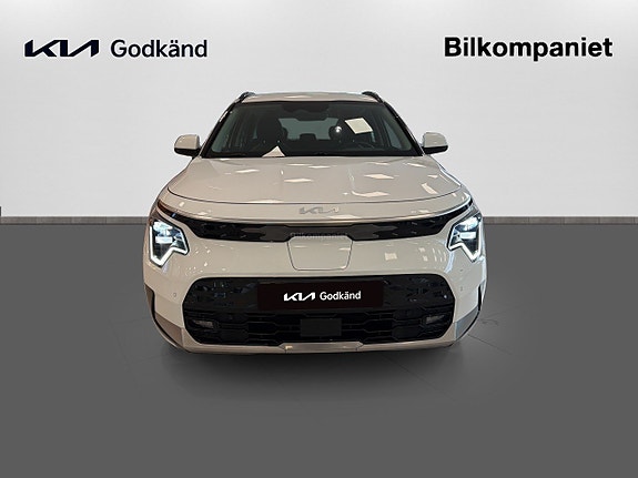 Kia Niro 2 of 17