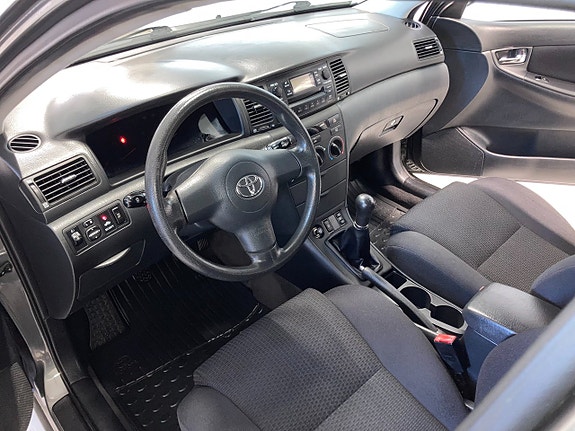 Toyota Corolla 18 of 26