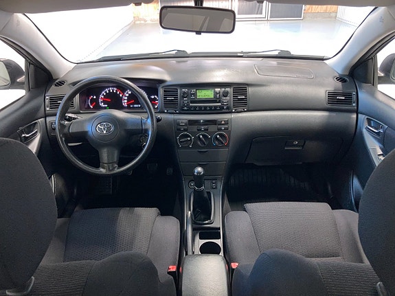 Toyota Corolla 19 of 26