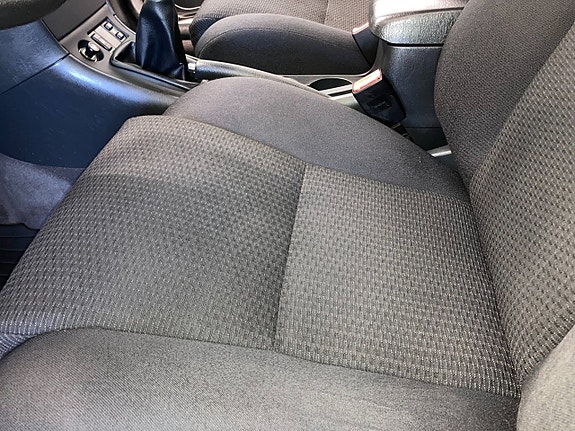 Toyota Corolla 17 of 26