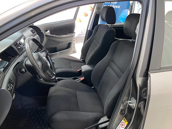 Toyota Corolla 16 of 26
