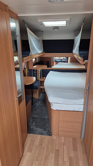 Knaus Royal 580 UK 2 of 12