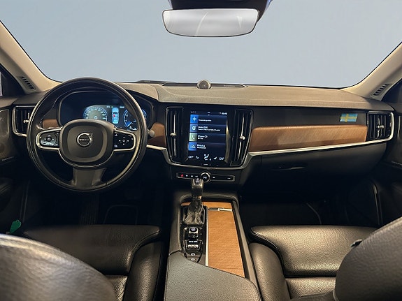 Volvo S90 8 of 25