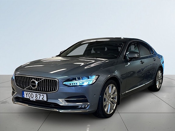 Volvo S90 16 of 25