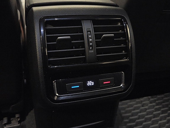 Volkswagen Passat Alltrack 25 of 25
