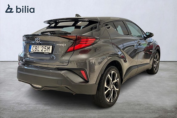 Toyota C-HR 19 of 24