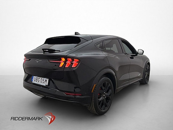 Ford Mustang Mach-E 8 of 30