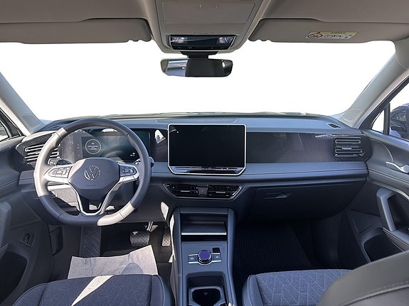 Volkswagen Tiguan 9 of 16