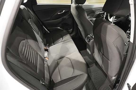 Hyundai i30 8 of 14