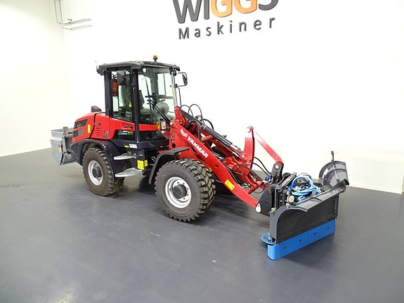 Yanmar V80-5 Trima / Aircond / Plog / Sandspridare / 36km/t 3 of 5