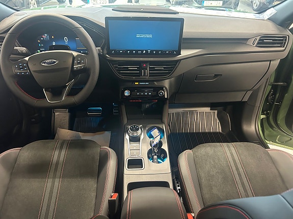 Ford Kuga 13 of 13