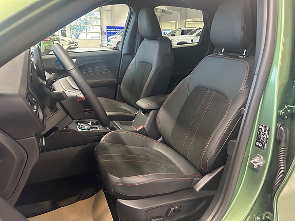Ford Kuga 9 of 13
