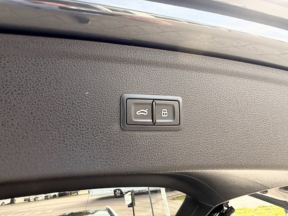 Audi Q5 8 of 30