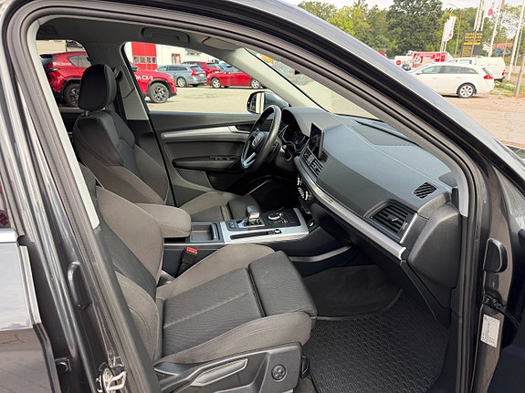 Audi Q5 10 of 30