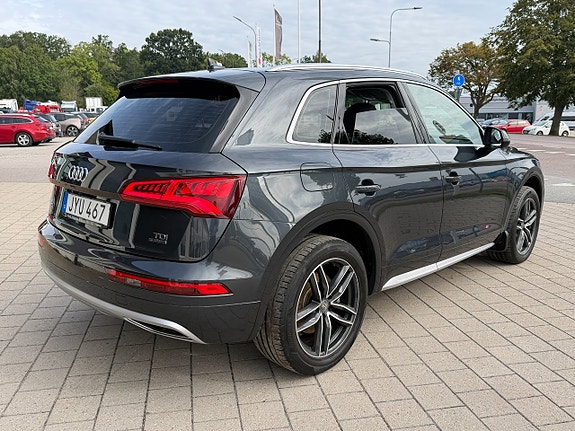Audi Q5 4 of 30