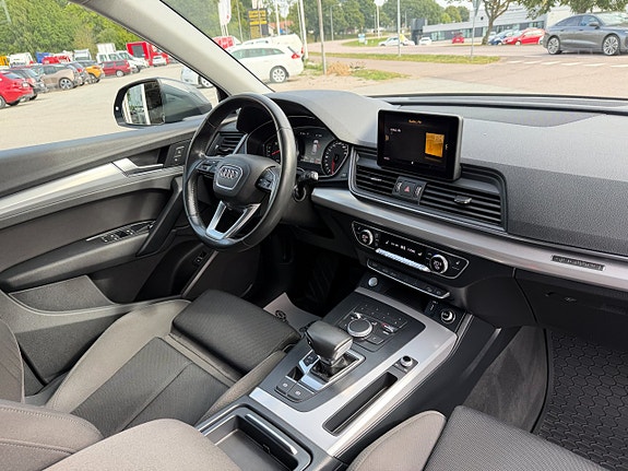 Audi Q5 11 of 30