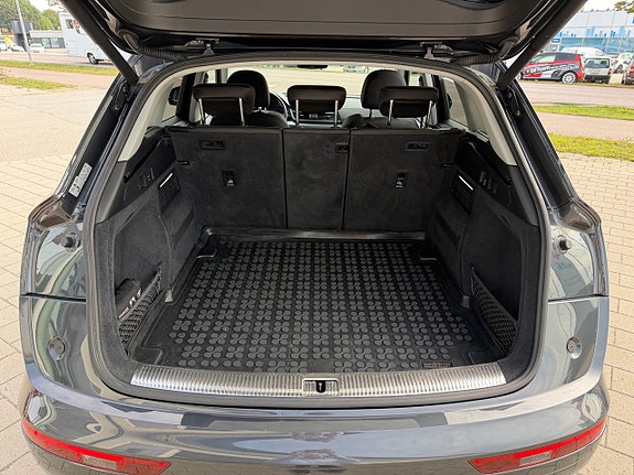 Audi Q5 7 of 30