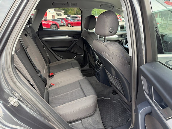 Audi Q5 9 of 30