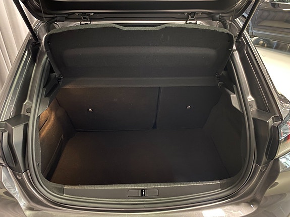 Peugeot 208 6 of 22