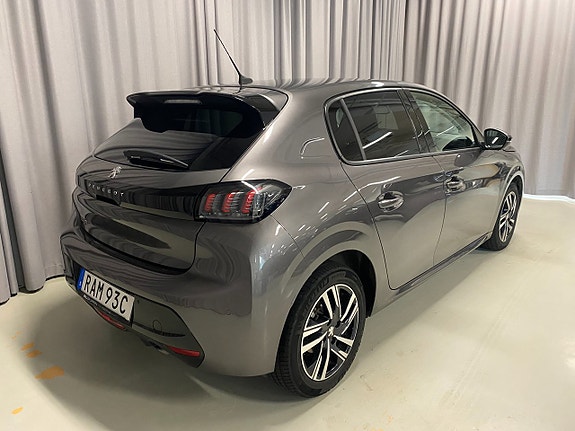 Peugeot 208 5 of 22