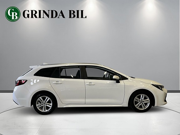 Toyota Corolla 4 of 26