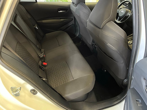 Toyota Corolla 13 of 26